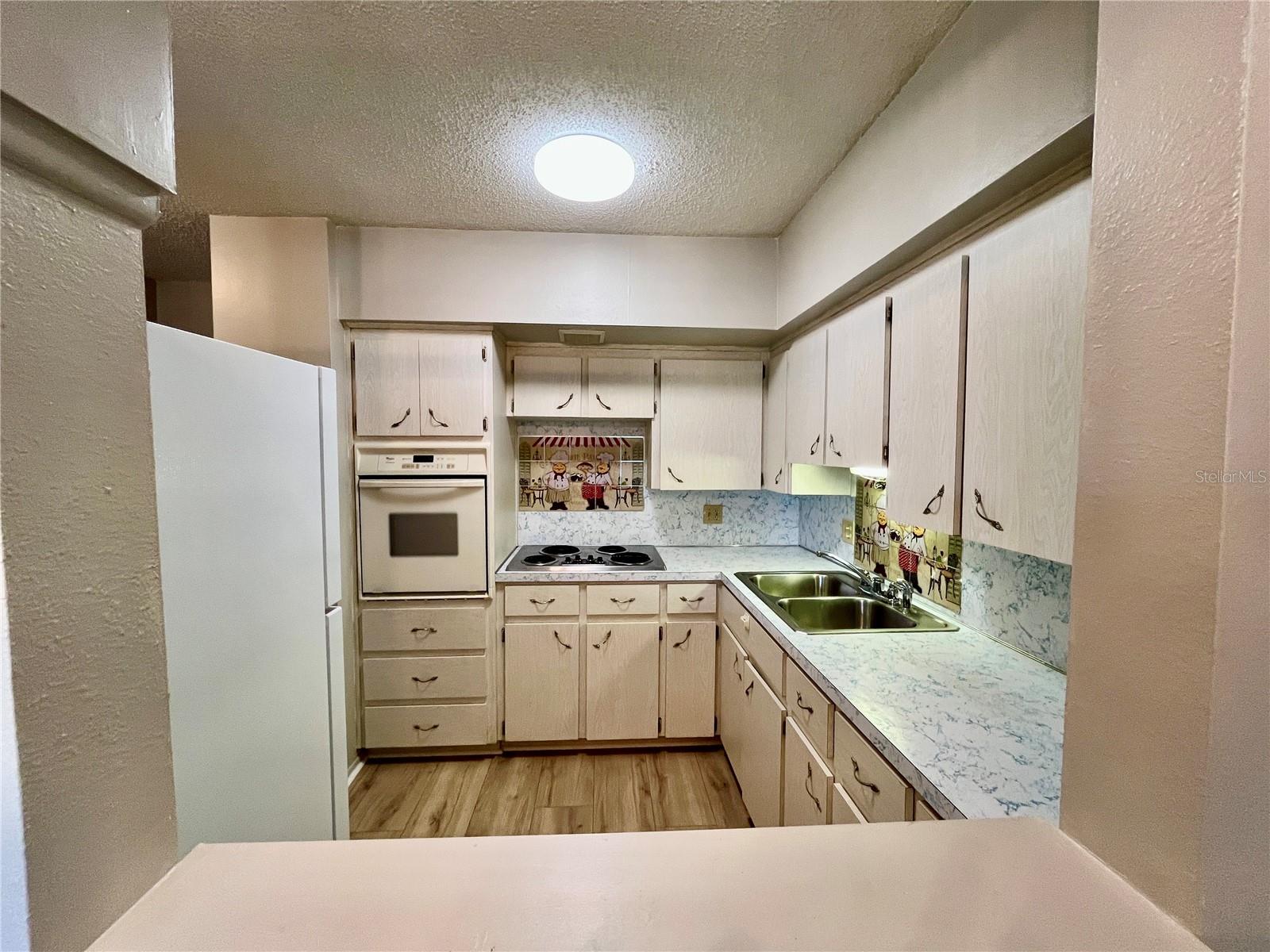 ON TOP OF THE WORLD - Residential