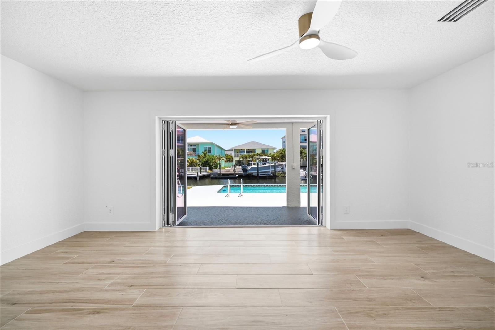 GULF HARBORS WOODLANDS - Residential