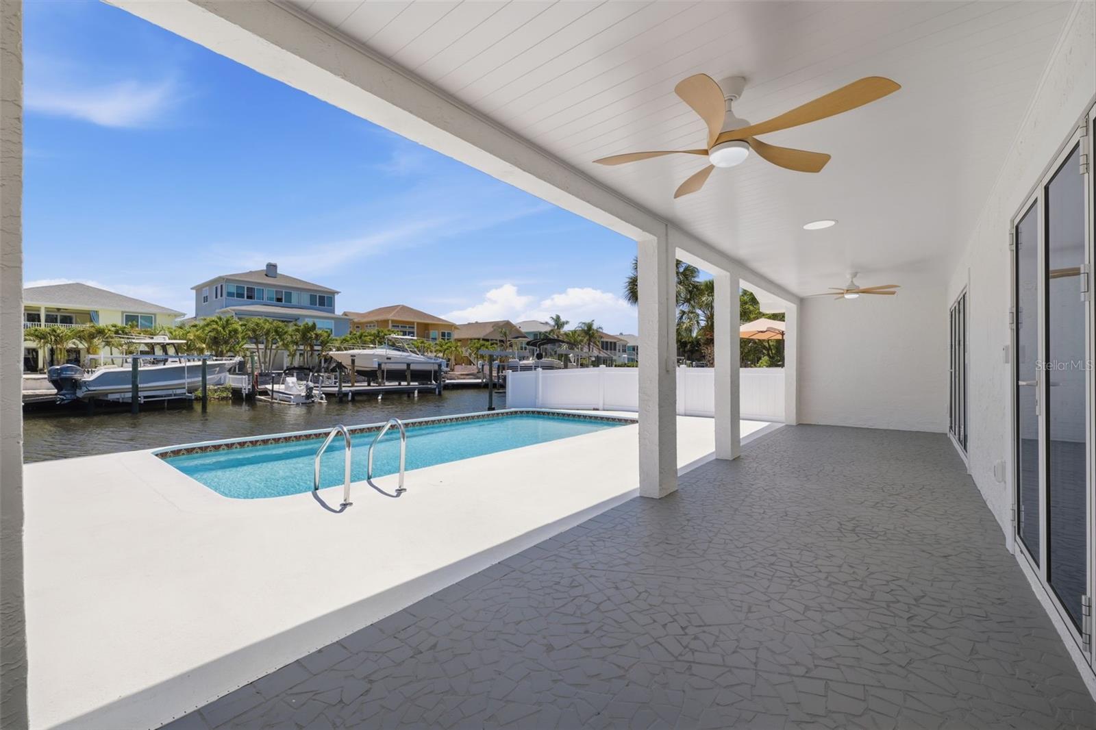 GULF HARBORS WOODLANDS - Residential