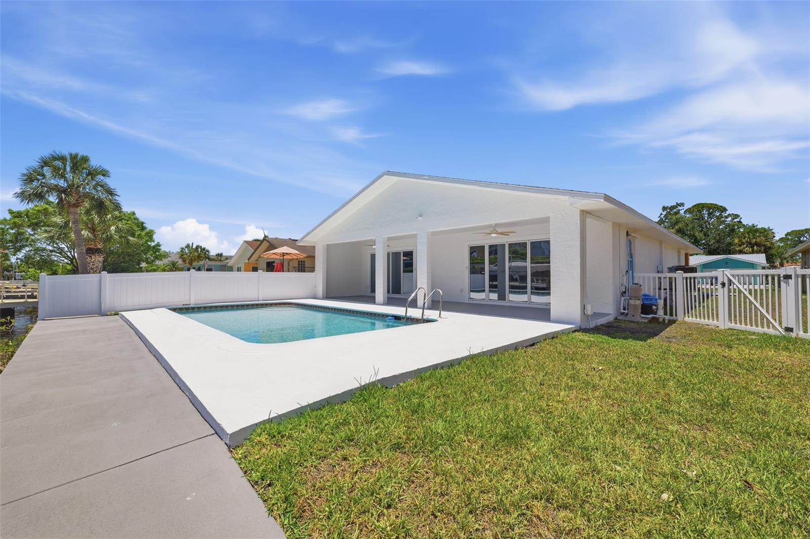 GULF HARBORS WOODLANDS - Residential