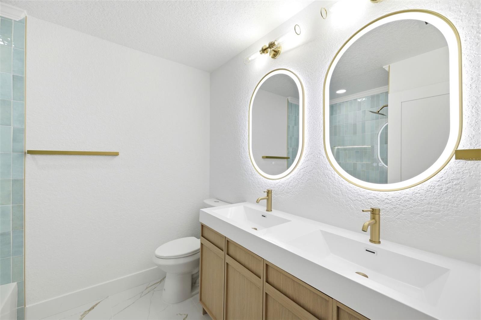 GULF HARBORS WOODLANDS - Residential