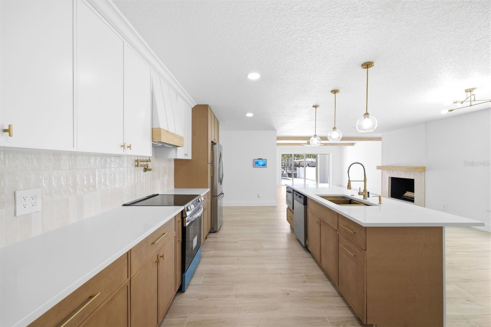 GULF HARBORS WOODLANDS - Residential