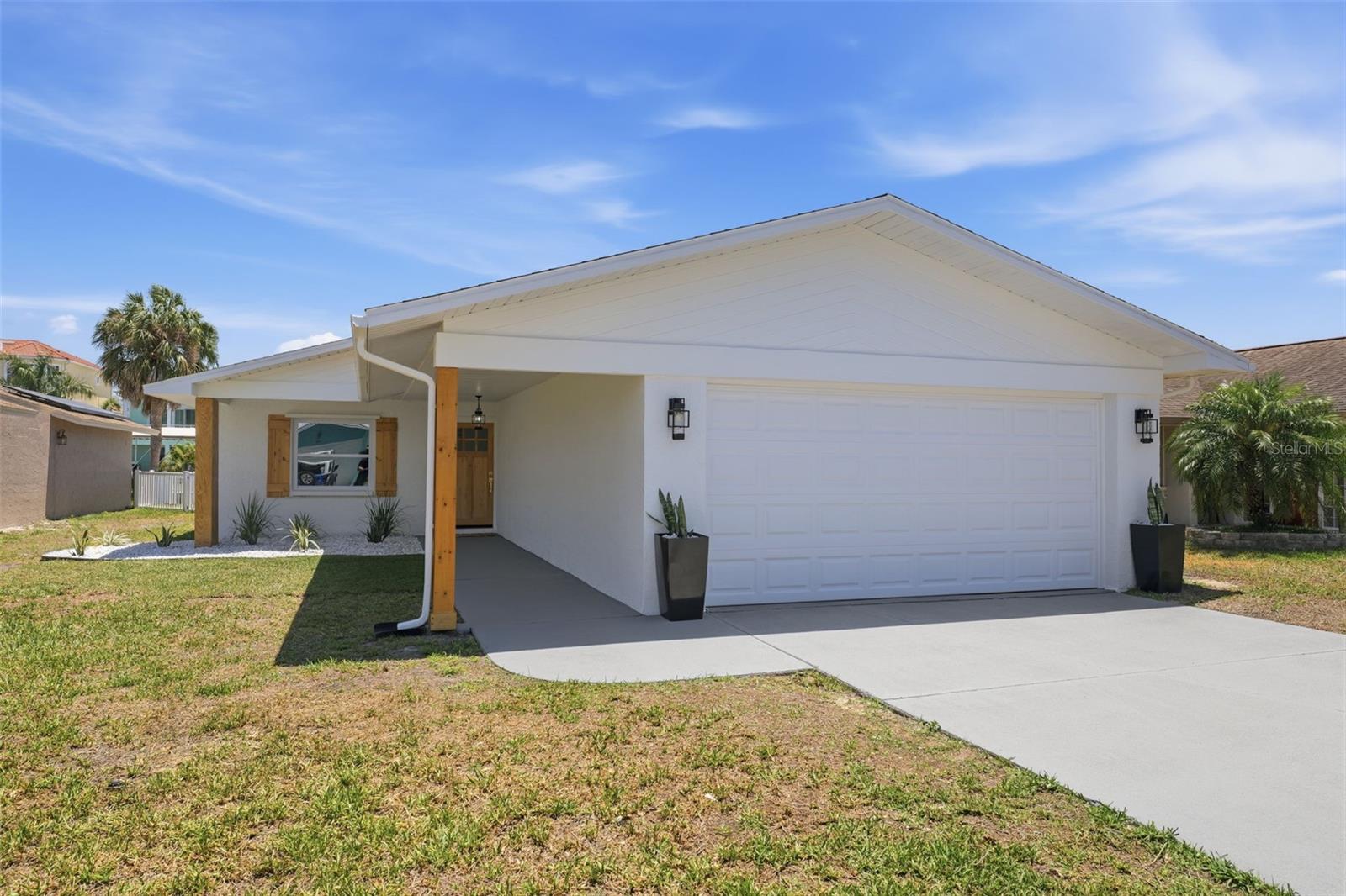 GULF HARBORS WOODLANDS - Residential