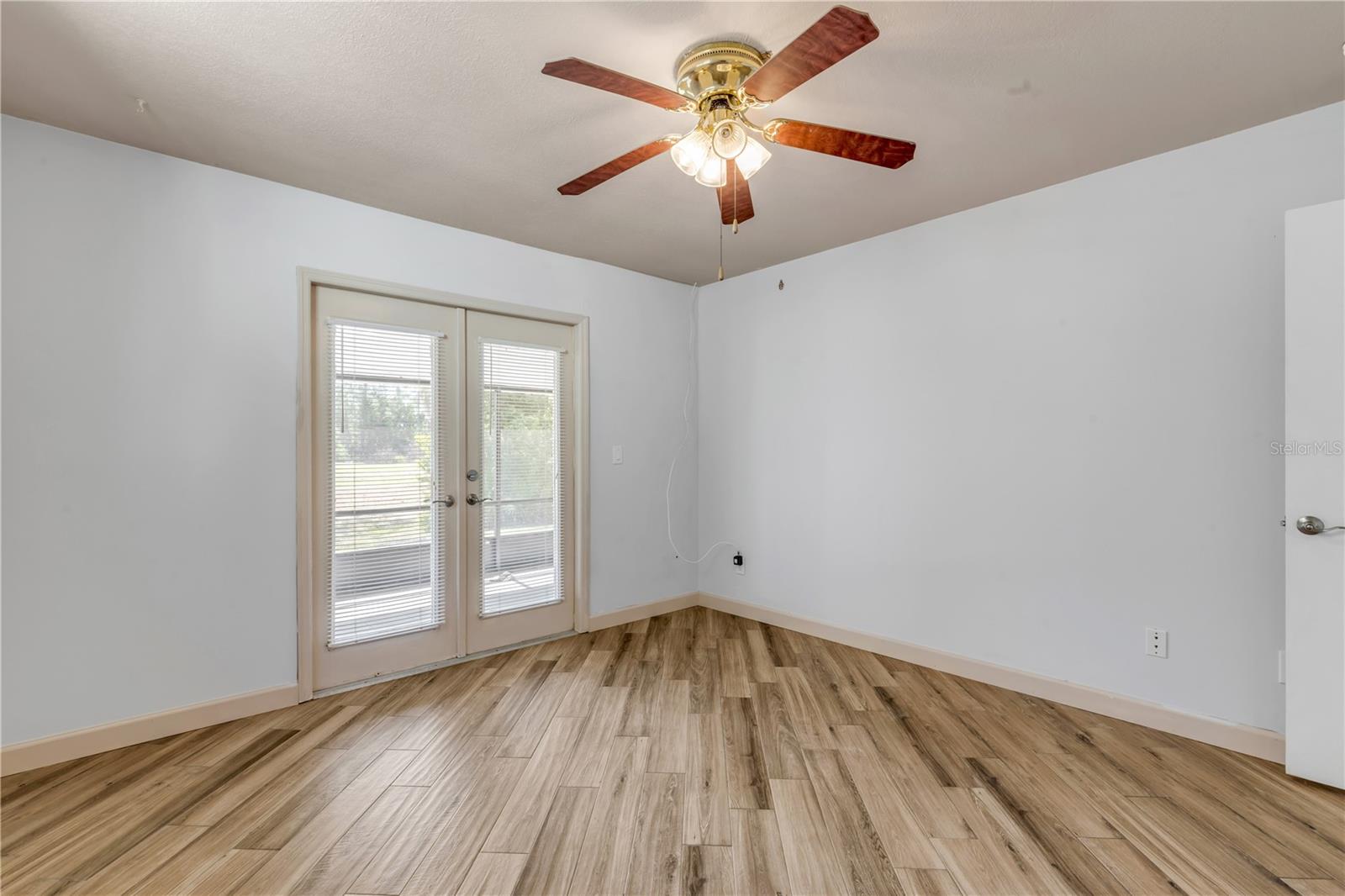 HAWKS LANDING AT PELICAN BAY CONDO PH 01-06 AMD 01 - Residential