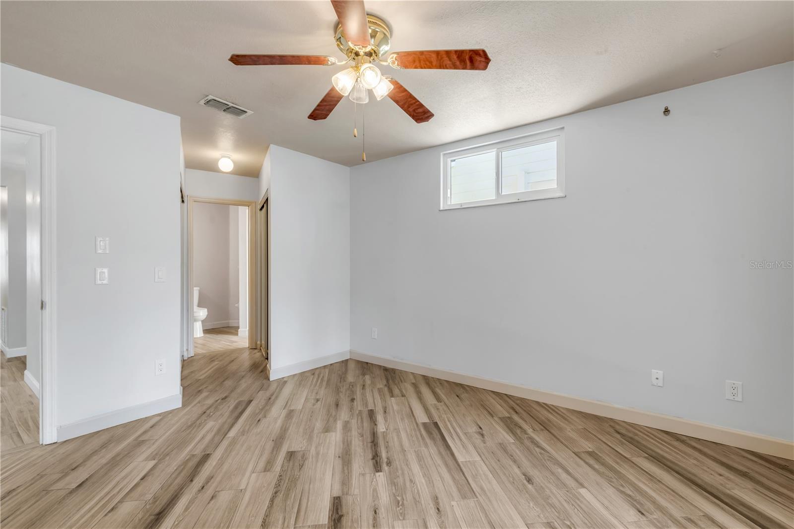 HAWKS LANDING AT PELICAN BAY CONDO PH 01-06 AMD 01 - Residential