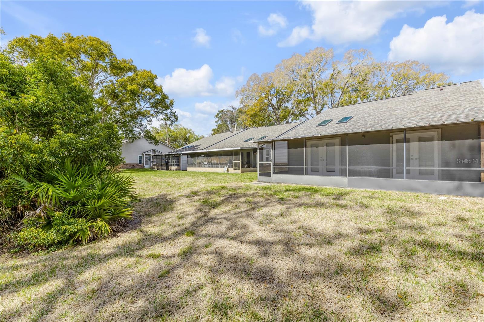 HAWKS LANDING AT PELICAN BAY CONDO PH 01-06 AMD 01 - Residential