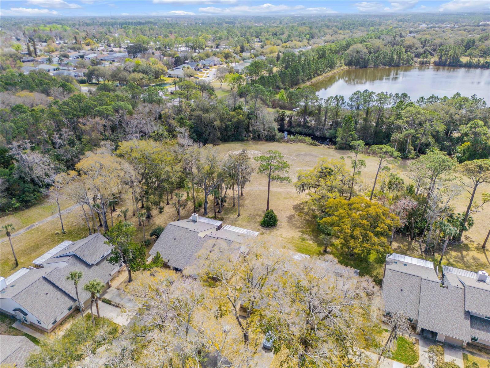 HAWKS LANDING AT PELICAN BAY CONDO PH 01-06 AMD 01 - Residential