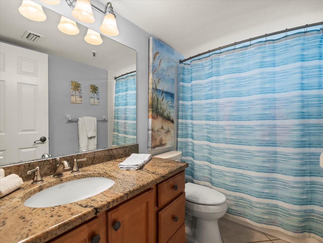 BEACH COTTAGE CONDO - Residential