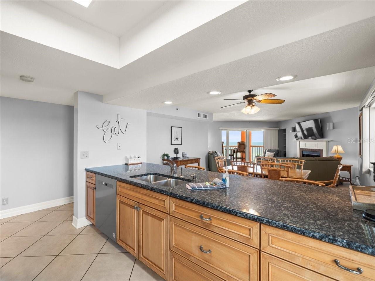 BEACH COTTAGE CONDO - Residential