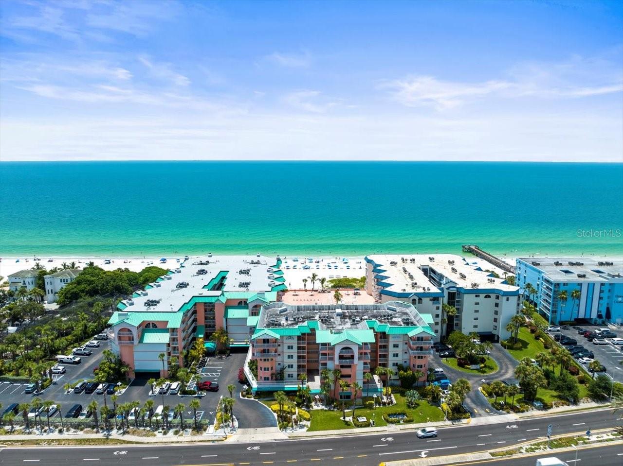 BEACH COTTAGE CONDO - Residential