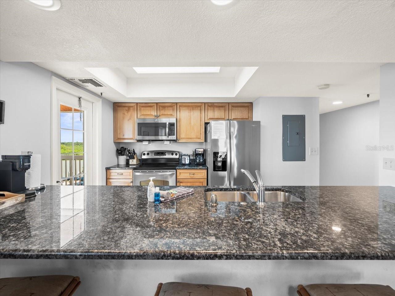 BEACH COTTAGE CONDO - Residential