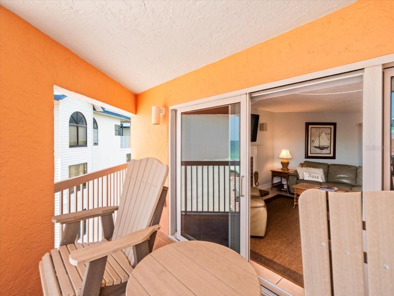 BEACH COTTAGE CONDO - Residential