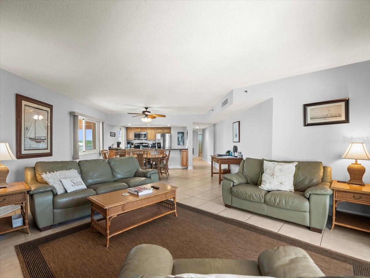 BEACH COTTAGE CONDO - Residential