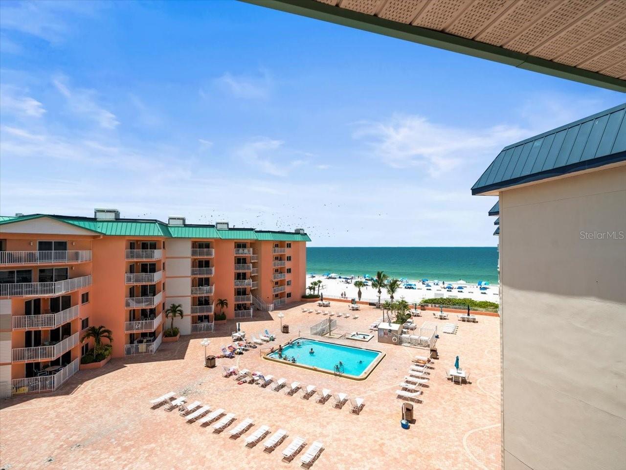 BEACH COTTAGE CONDO - Residential