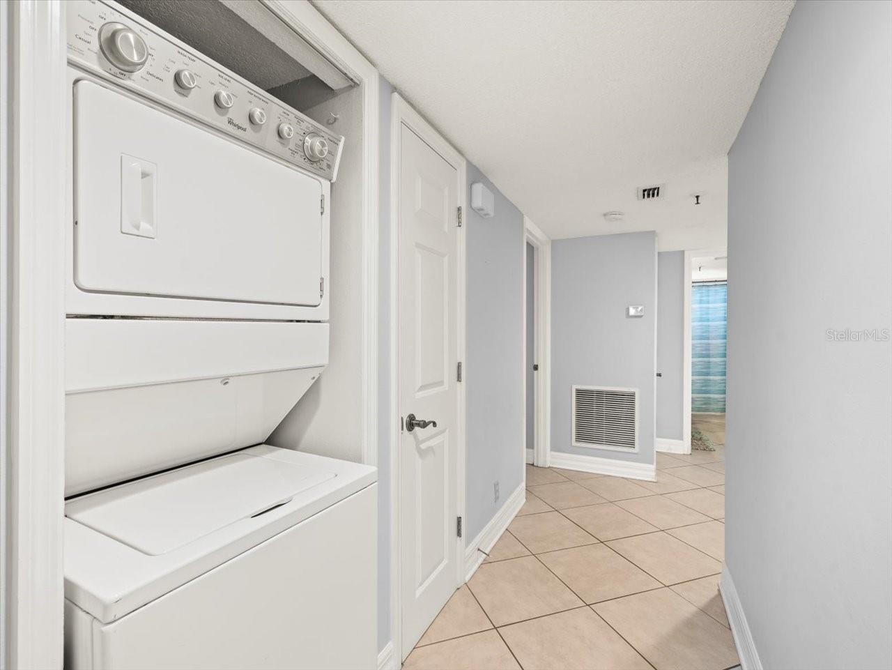 BEACH COTTAGE CONDO - Residential