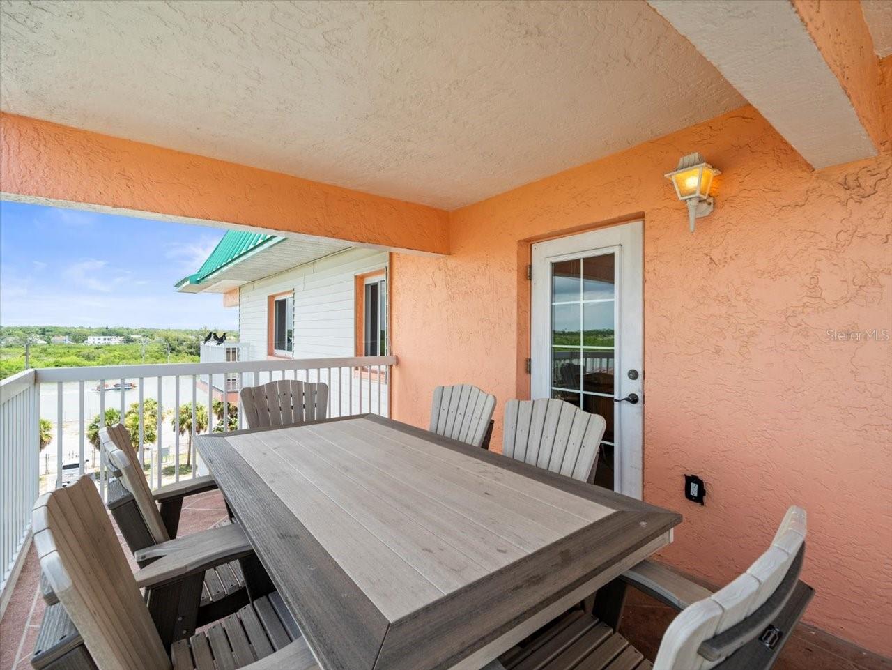 BEACH COTTAGE CONDO - Residential