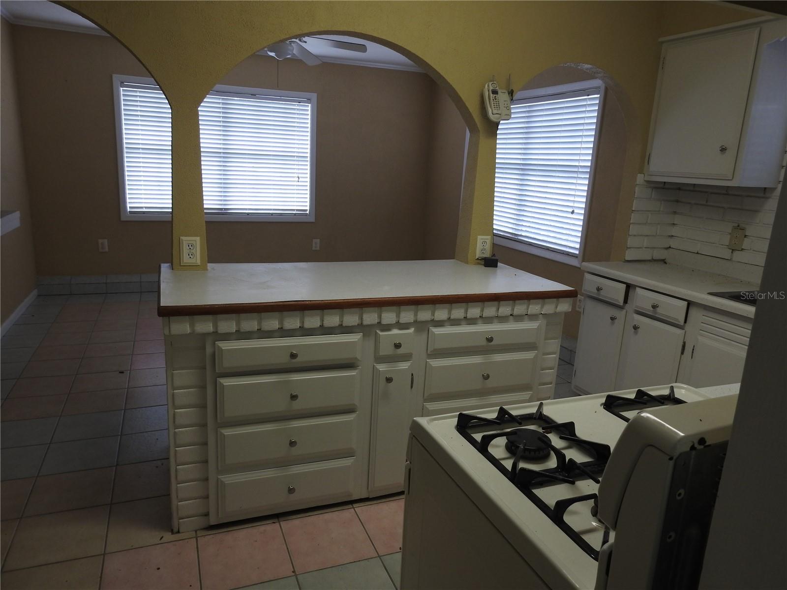 ORANGE HOMES 02 - Commercial Sale