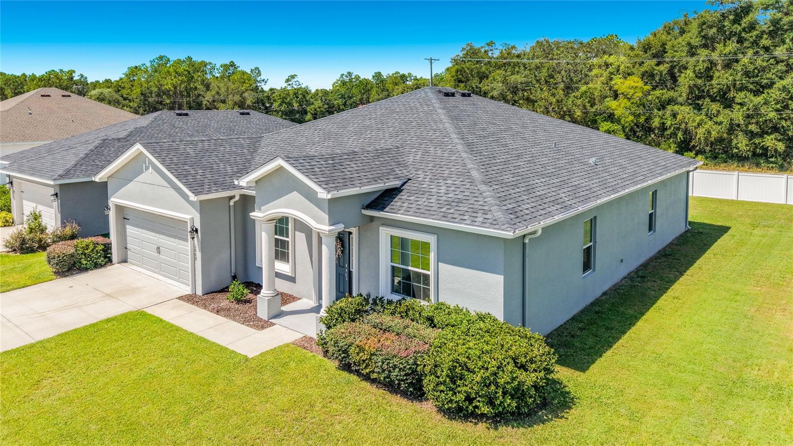 1069 SANDPIPER LOOP