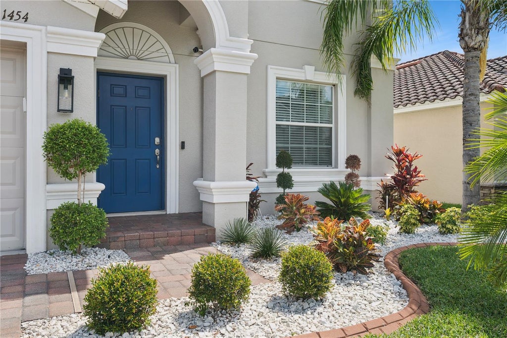 Photo of 1454 Lake Side Avenue, Davenport, FL 33837 (MLS # O6416912)