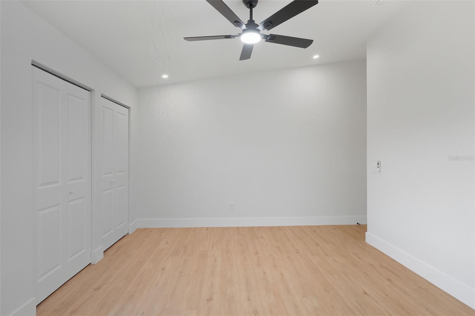 VILLAGE GROVE PH 02 - Residential