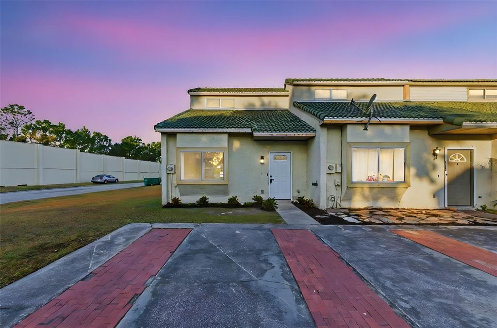 Photo of 1362 Winter Green Way, Winter Garden, FL 34787 (MLS # O6382555)