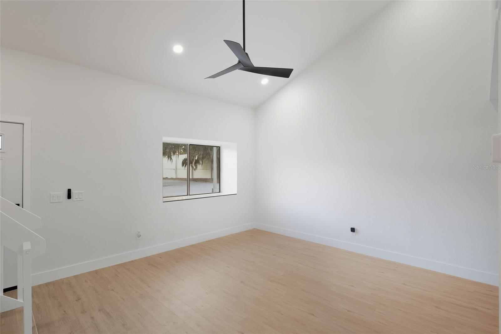 VILLAGE GROVE PH 02 - Residential