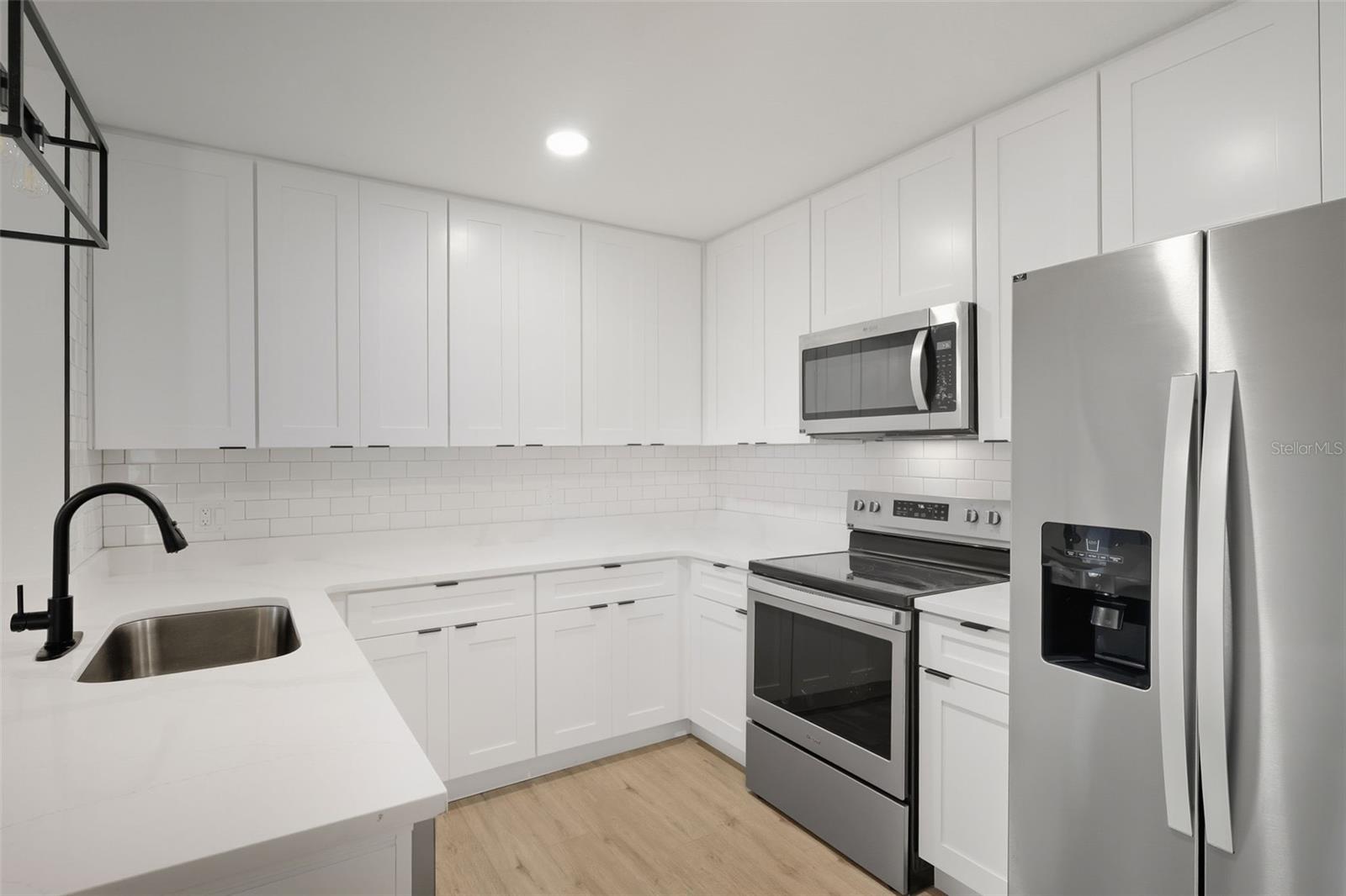 VILLAGE GROVE PH 02 - Residential