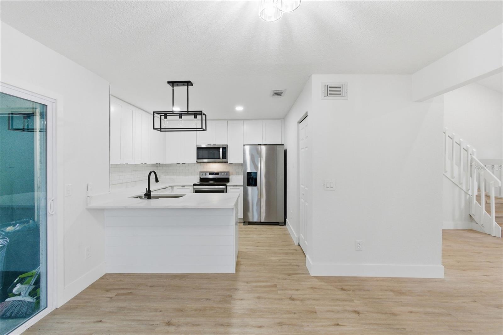 VILLAGE GROVE PH 02 - Residential