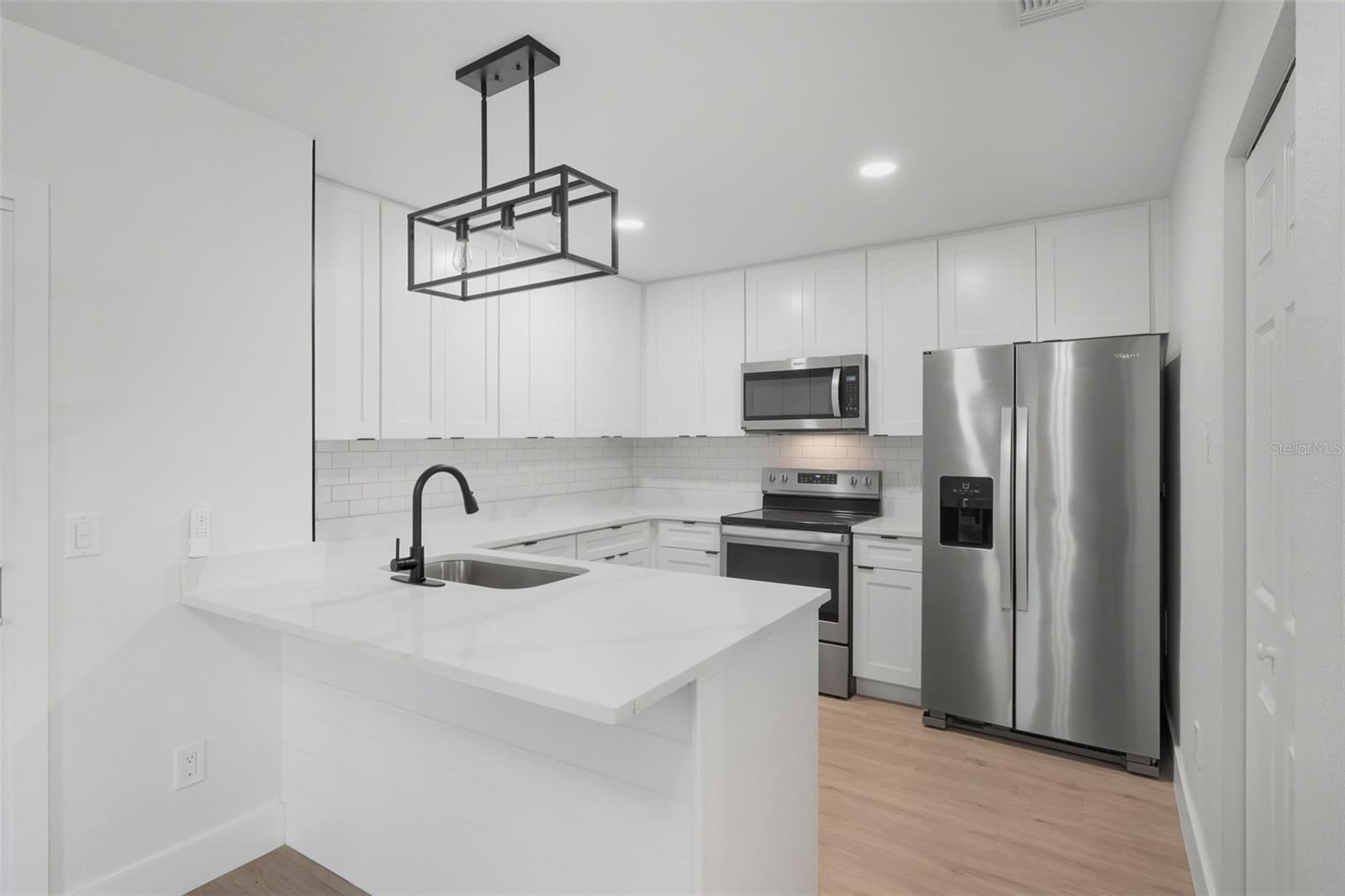 VILLAGE GROVE PH 02 - Residential