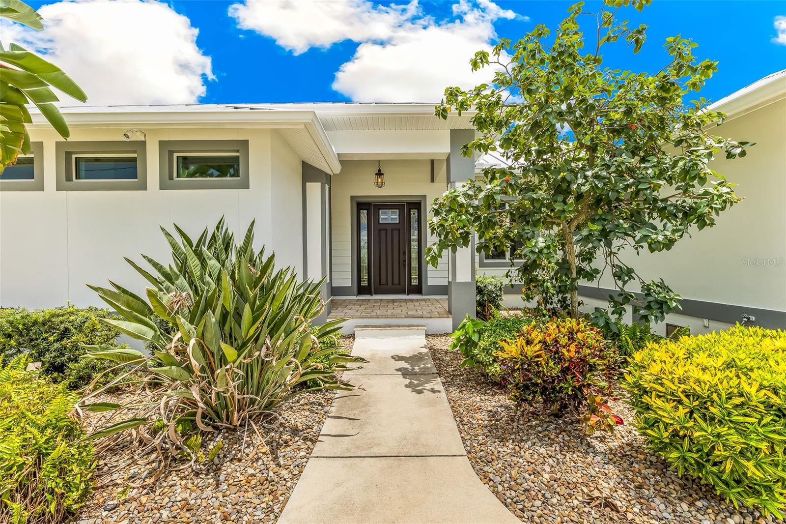 2477 SIERRA LANE