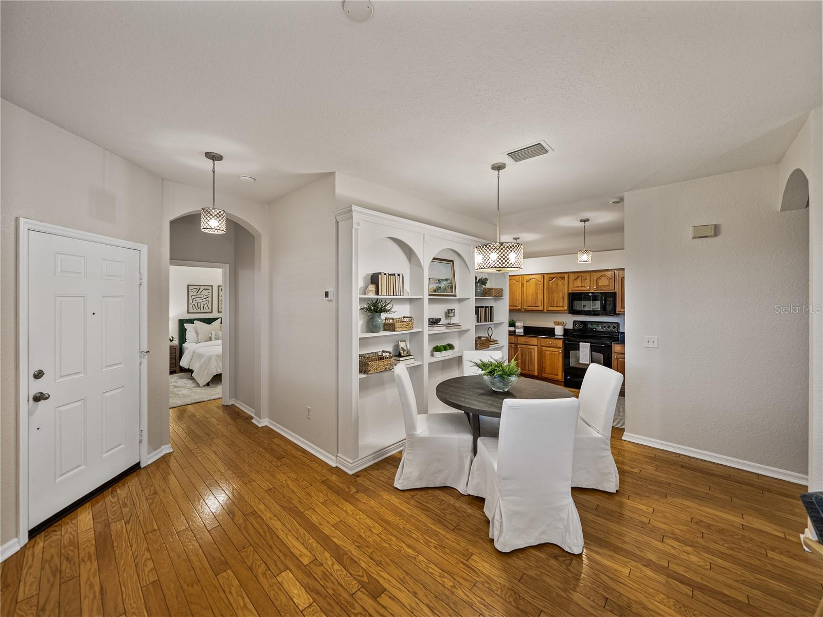 EAGLE GREENS CONDO - Residential