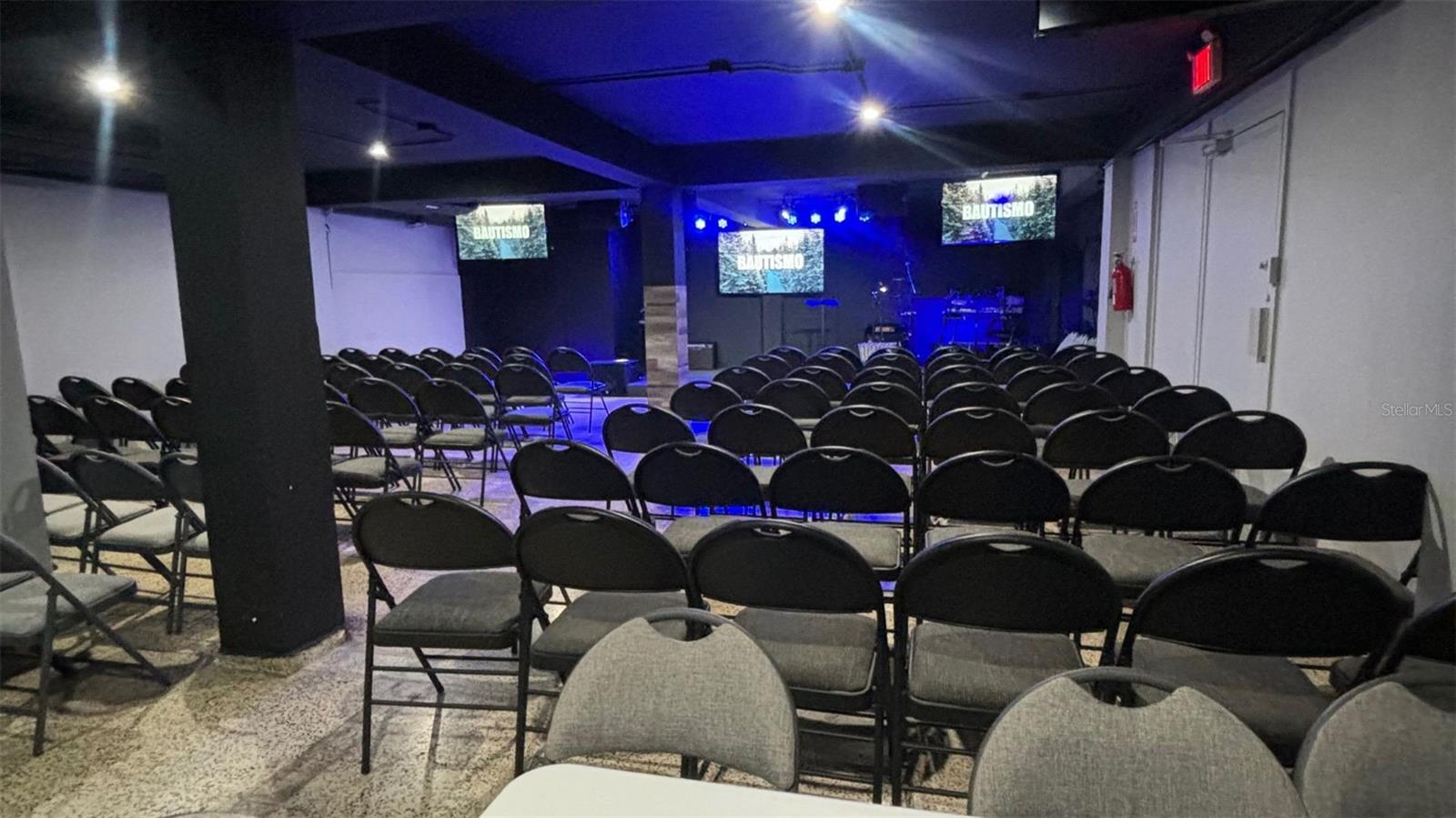 URBANIZACION CATALANA - Residential