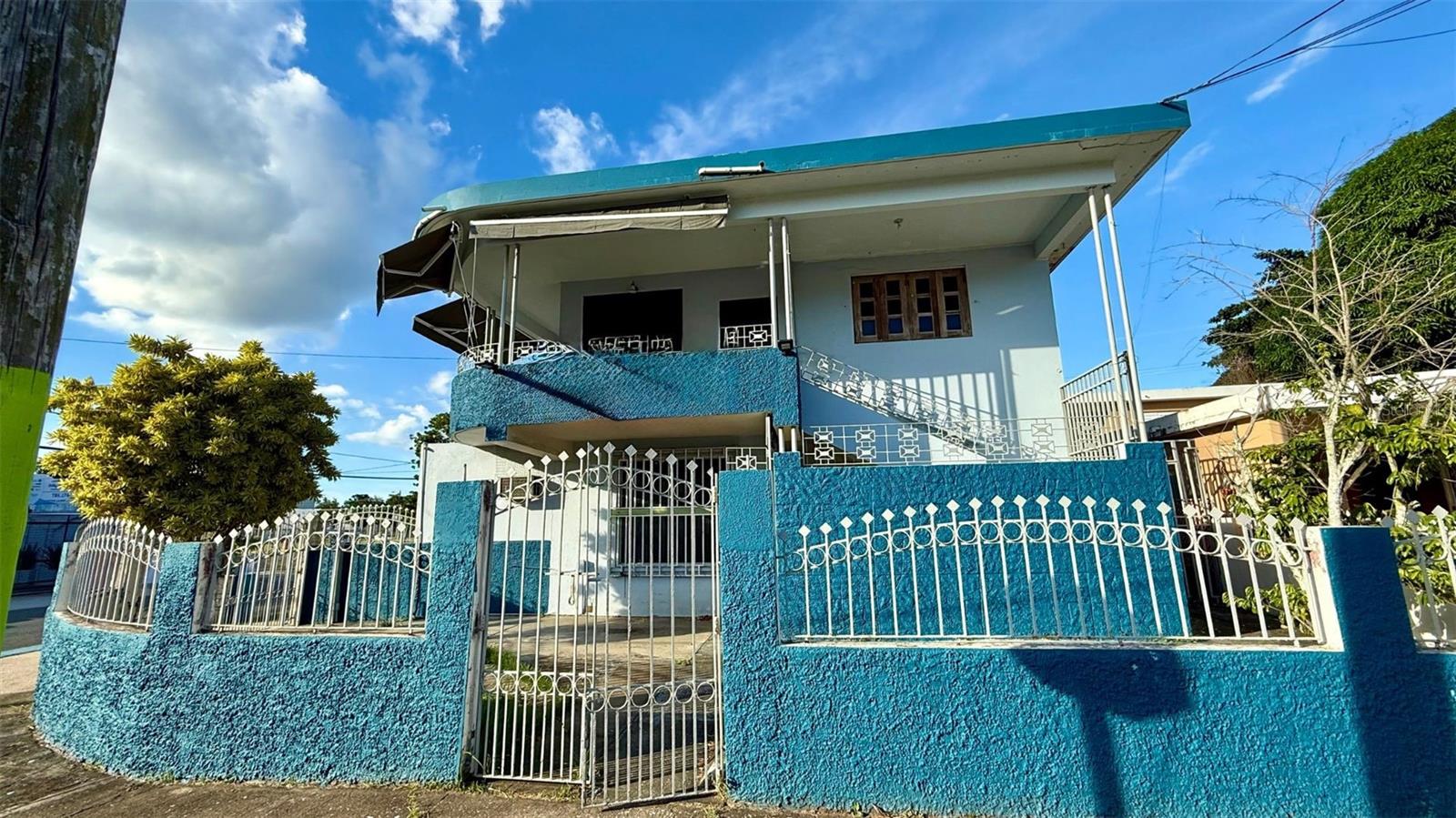 URBANIZACION CATALANA - Residential