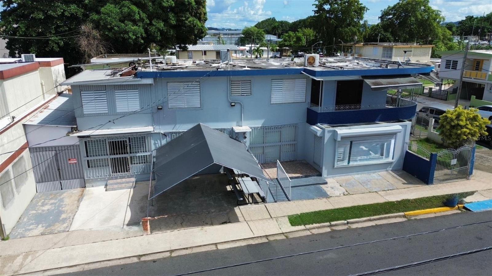 URBANIZACION CATALANA - Residential