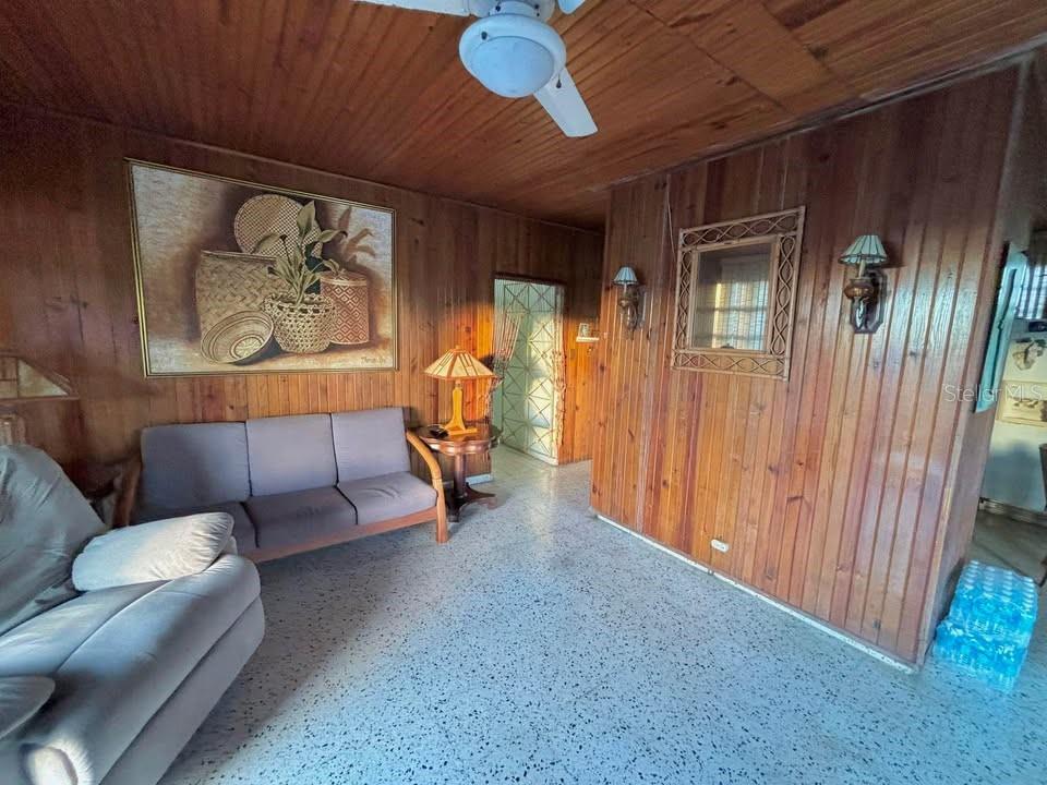 URBANIZACION CATALANA - Residential