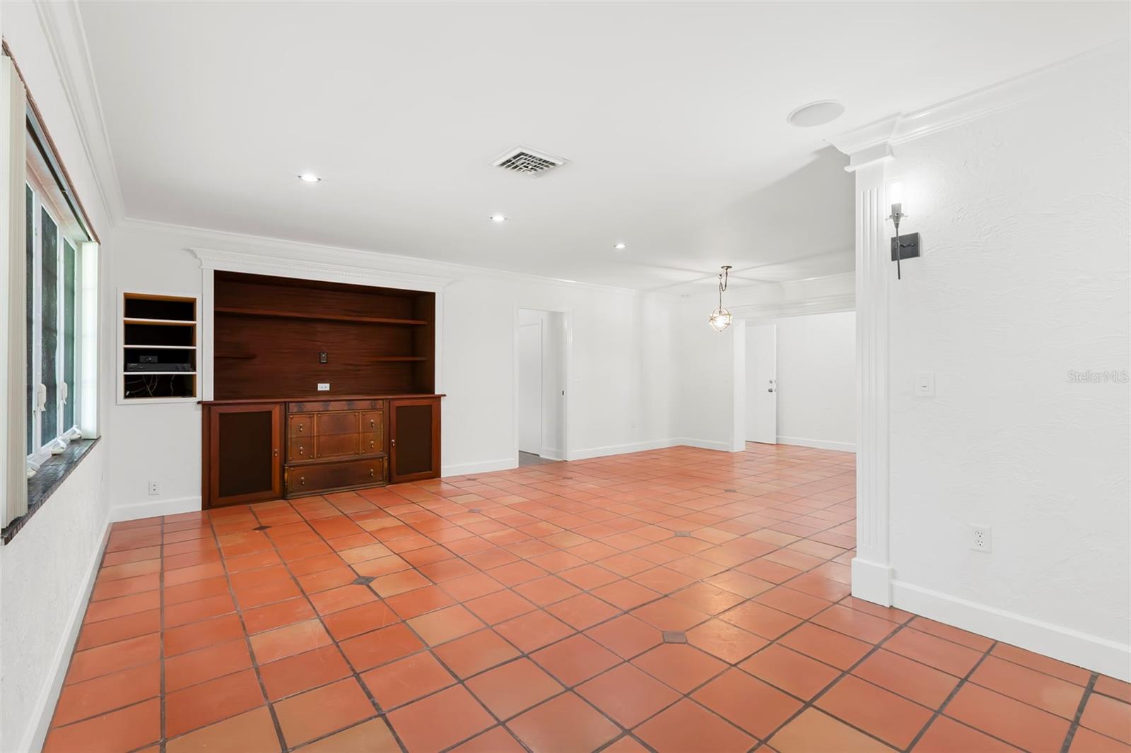 208 77TH STREET W