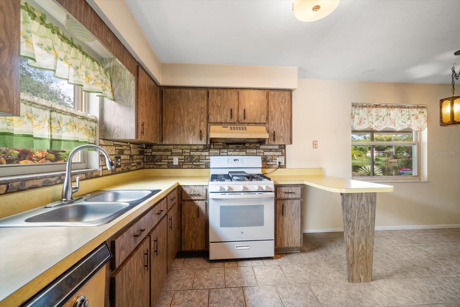 SPRING LAKE ESTATES - Residential