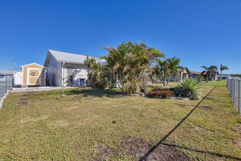 A home in PORT CHARLOTTE