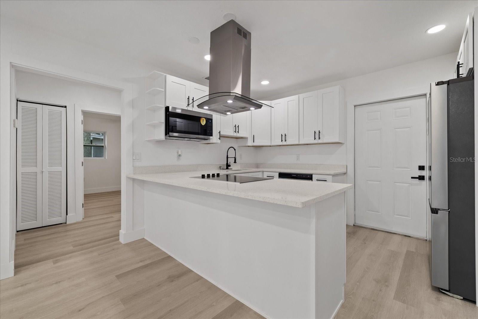 7361 ROYAL PALM DRIVE