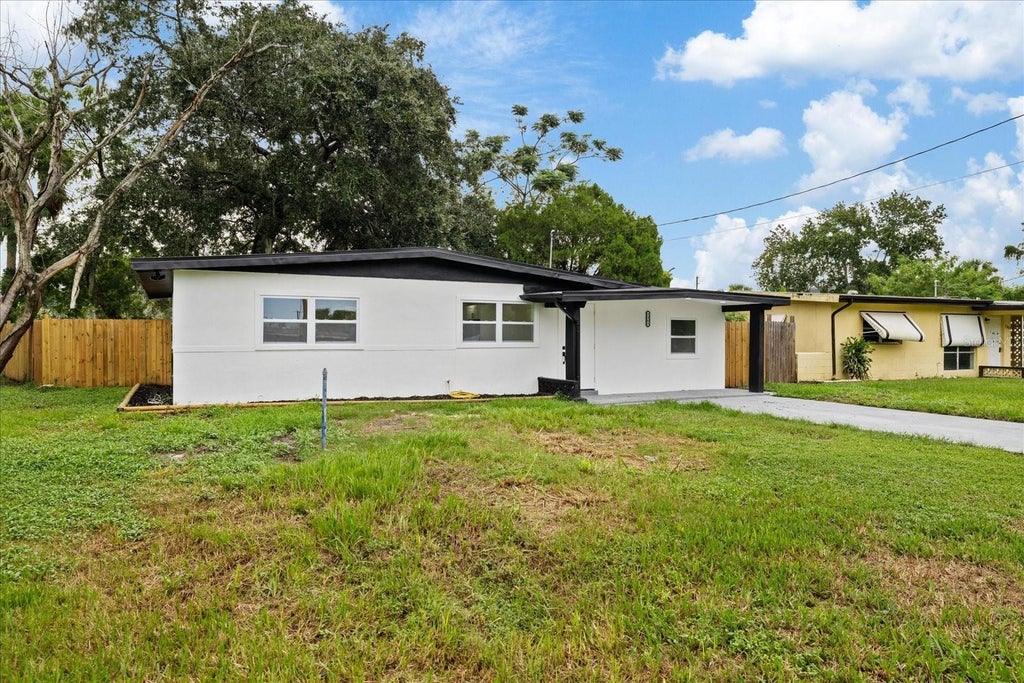 Photo of 7361 Royal Palm Drive, New Port Richey, FL 34652 (MLS # TB8557021)