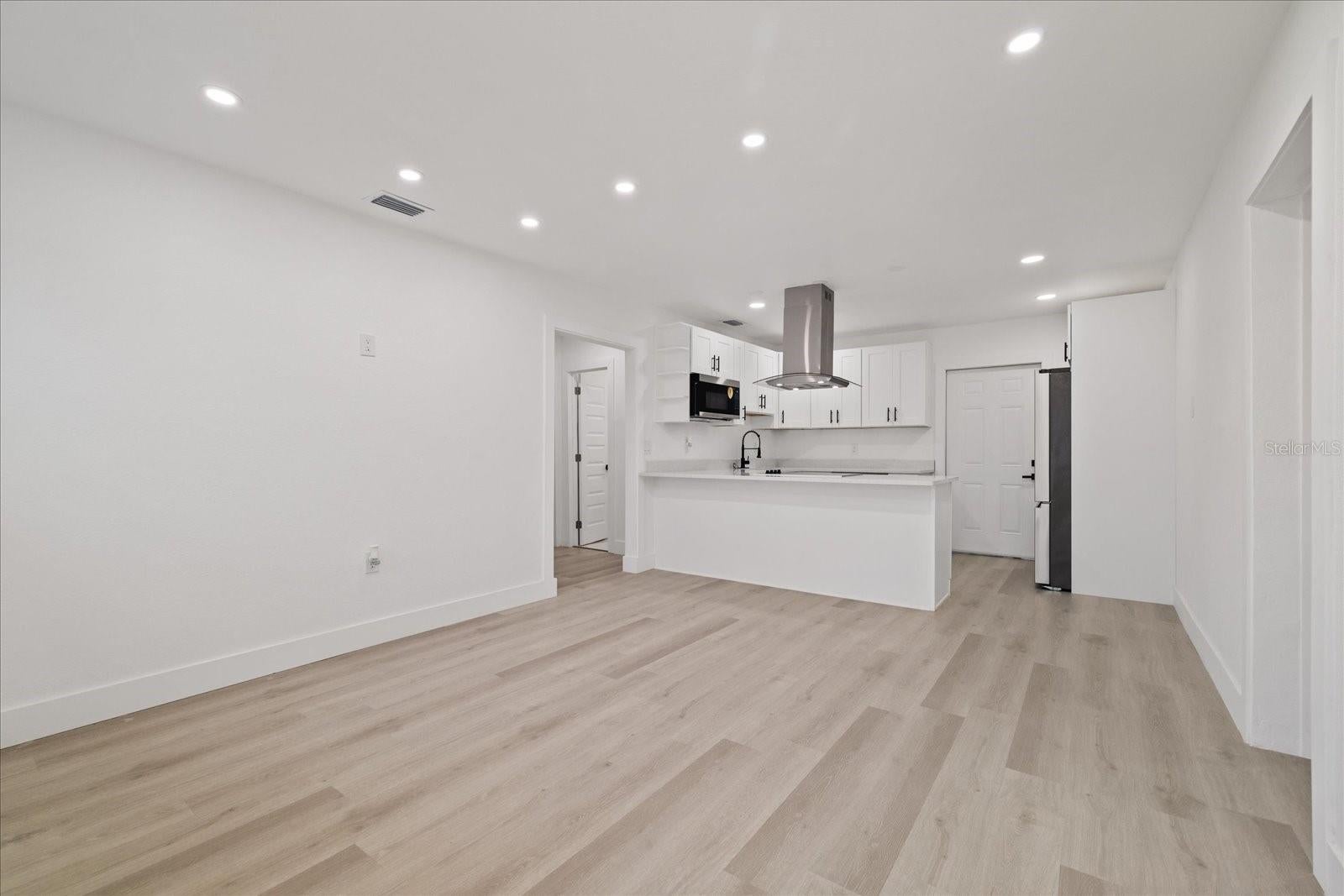 7361 ROYAL PALM DRIVE