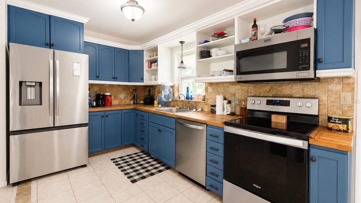Search Properties for Sale 3 29142 OAT STREET