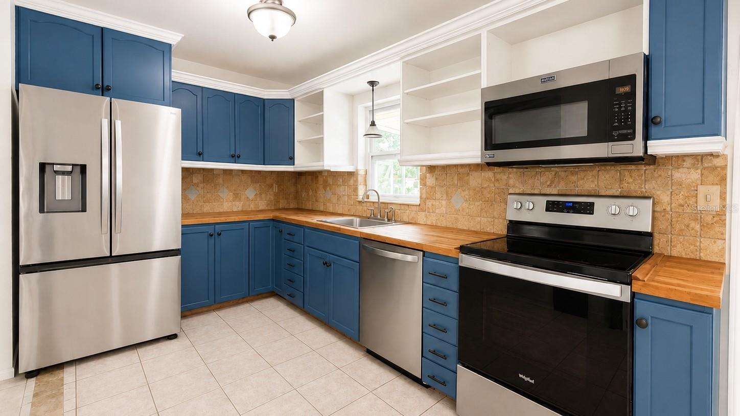 Search Properties for Sale 4 29142 OAT STREET