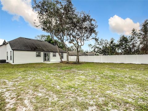 A home in DELAND