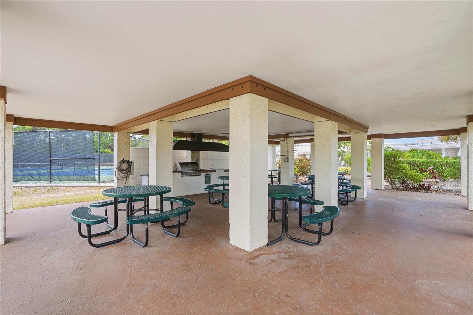 TERRACE PARK OF FIVE TOWNS - Residential