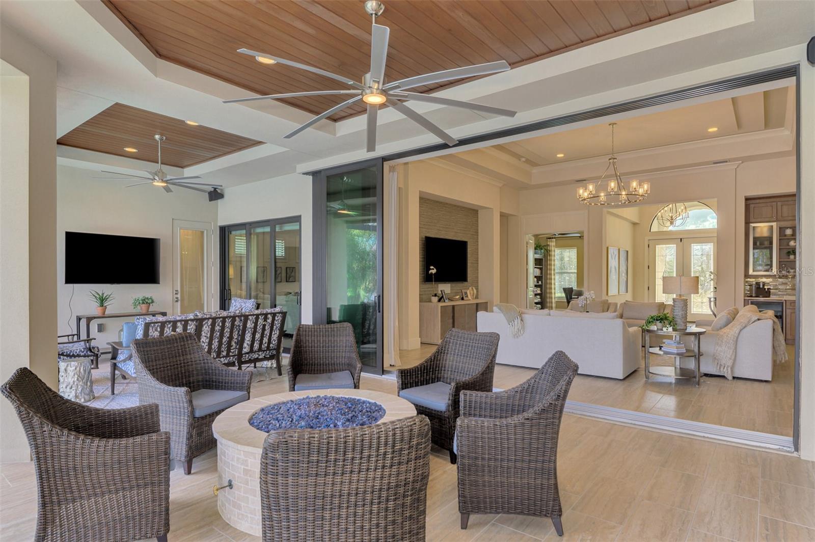 COUNTRY CLUB EAST AT LAKEWOOD RANCH - Residential