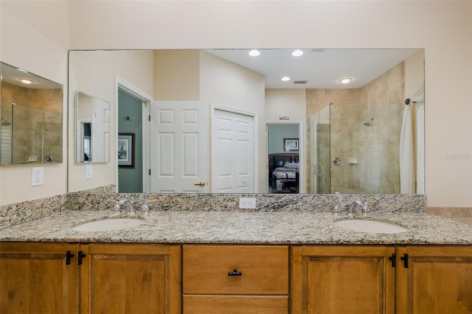 TANGLEWOOD TWNHMS - Residential