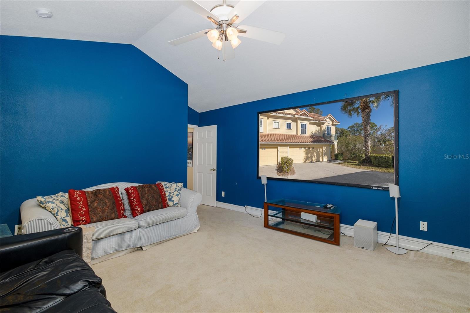 TANGLEWOOD TWNHMS - Residential