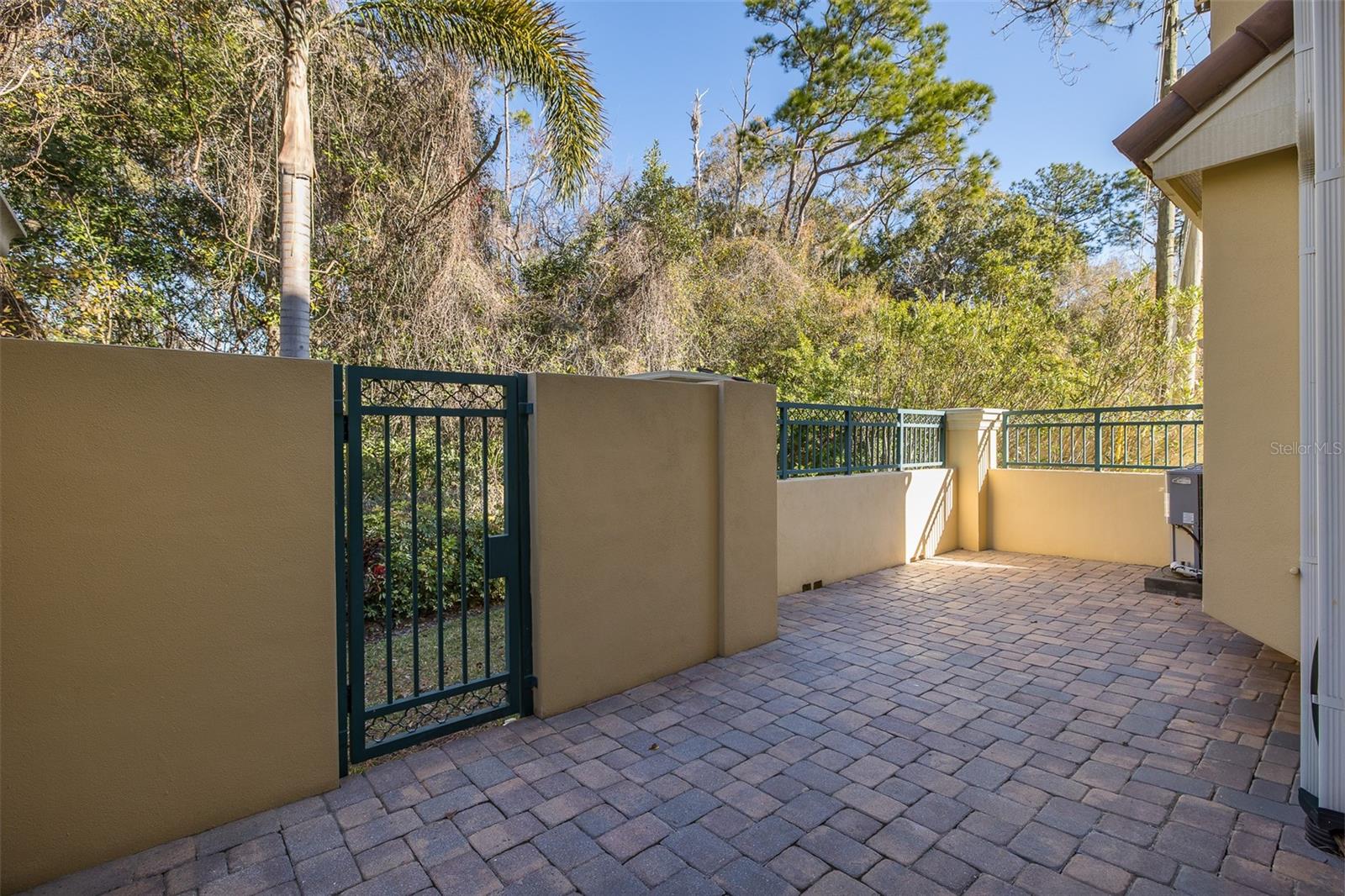 TANGLEWOOD TWNHMS - Residential