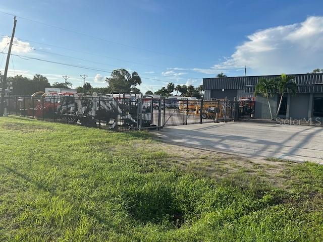 ACREAGE & UNREC - Commercial Sale